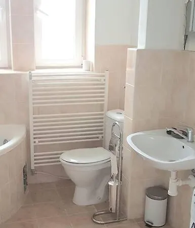 Cosy Flat In A Quiet Location With Free Parking